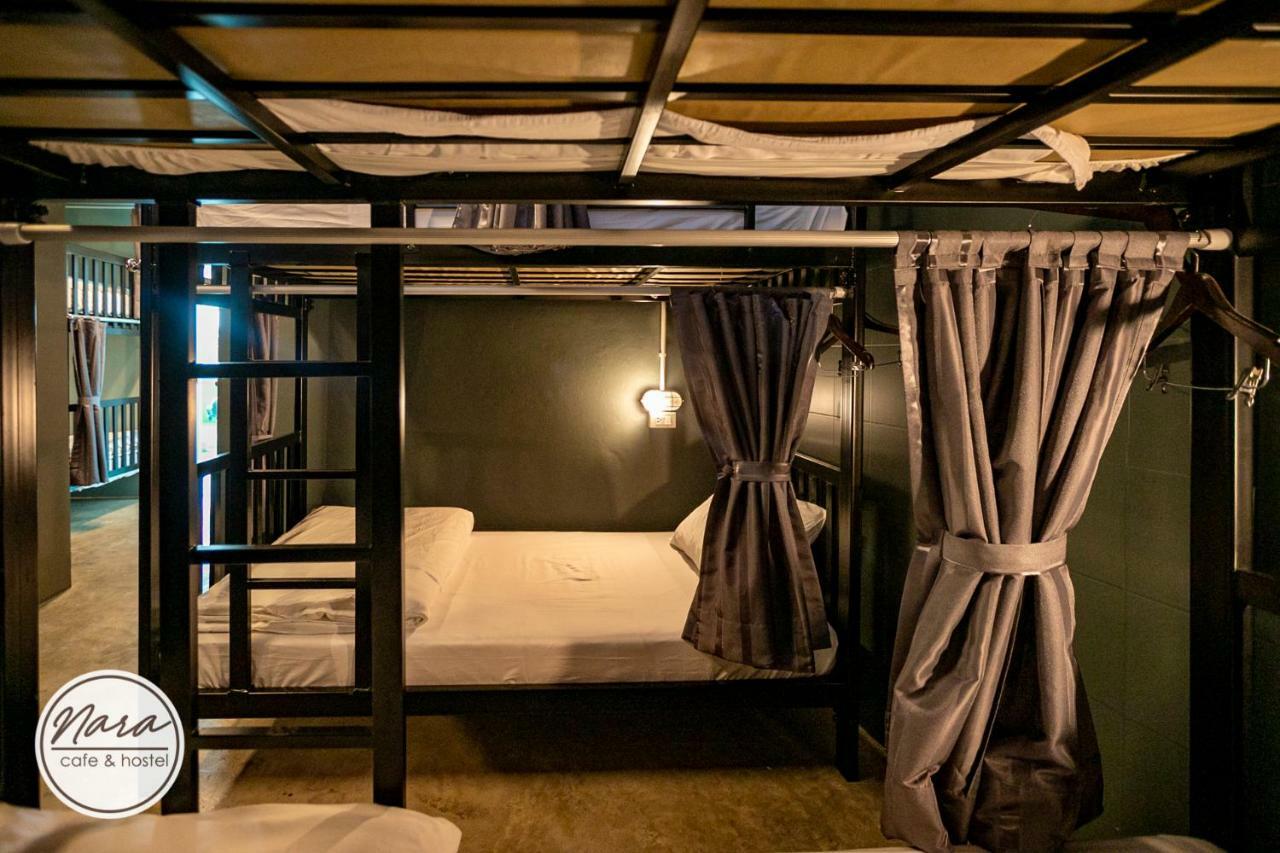 Nara Cafe And Hostel Bangkok Luaran gambar