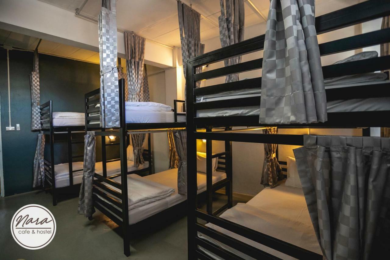 Nara Cafe And Hostel Bangkok Luaran gambar