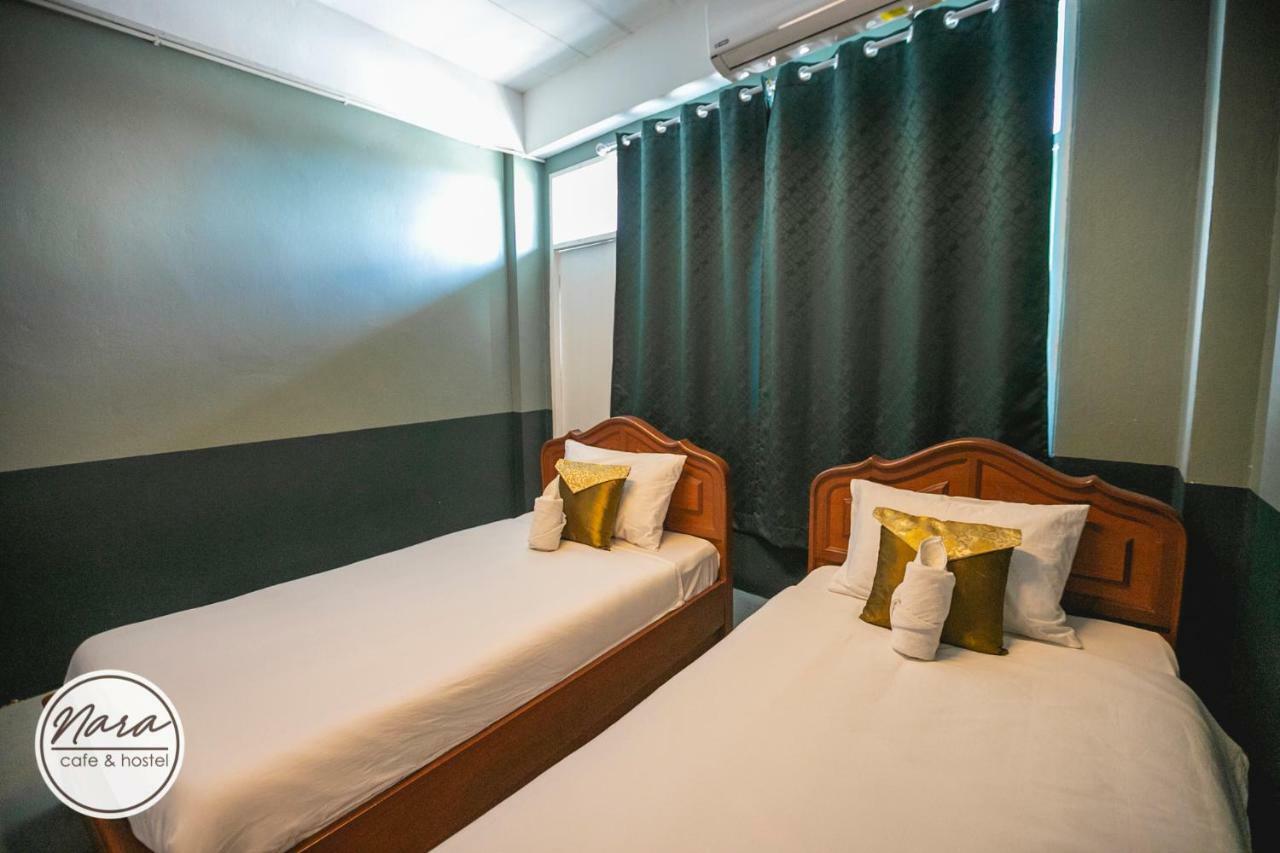 Nara Cafe And Hostel Bangkok Luaran gambar