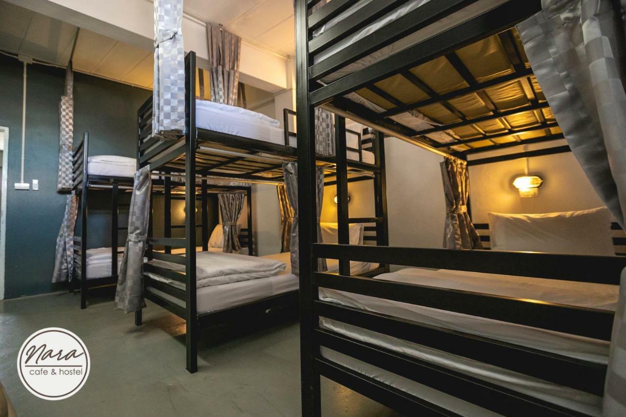 Nara Cafe And Hostel Bangkok Luaran gambar