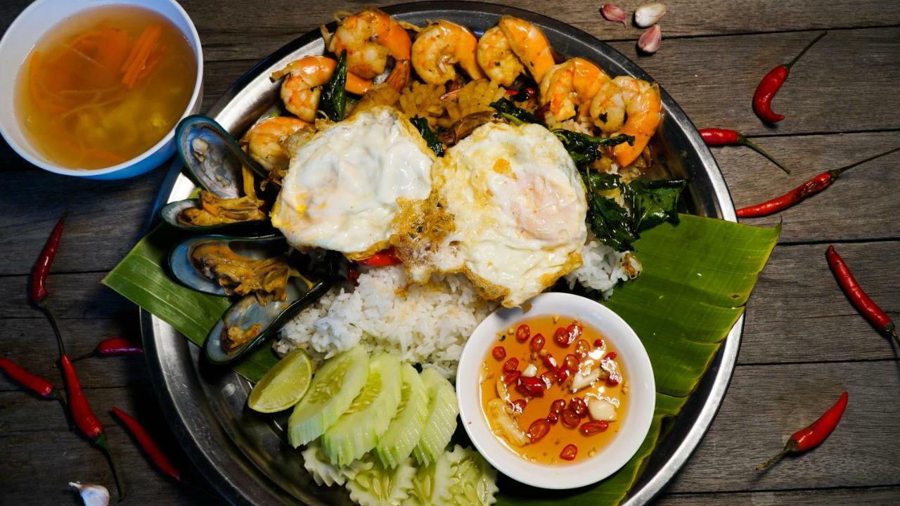 Nara Cafe And Hostel Bangkok Luaran gambar