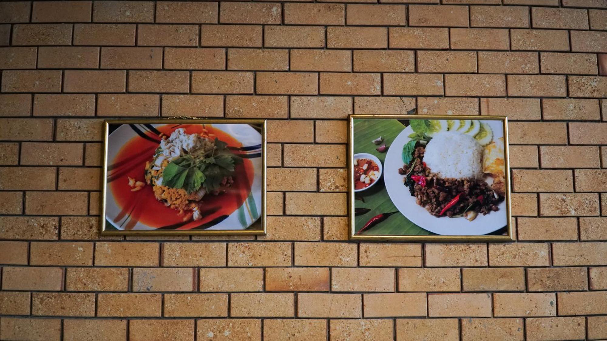 Nara Cafe And Hostel Bangkok Luaran gambar
